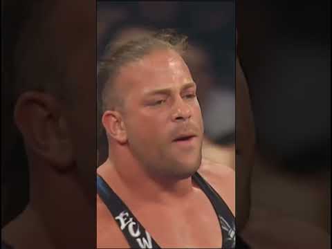 شبی که جان سینا کلی فوش خورد