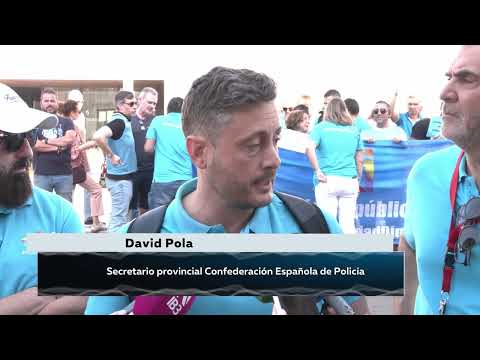 Una treintena de funcionarios del Estado se concentran en Palma para exigir una retribución justa
