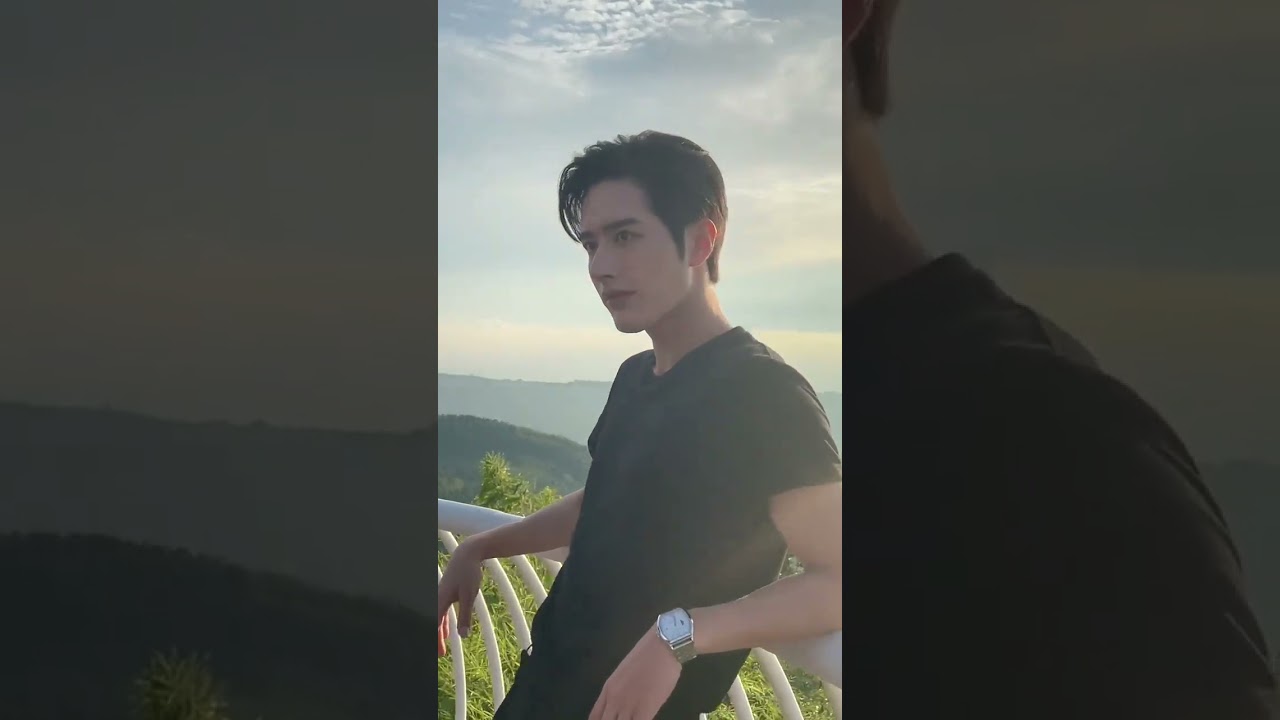 Flipped! Handsome Luo Zheng 😍