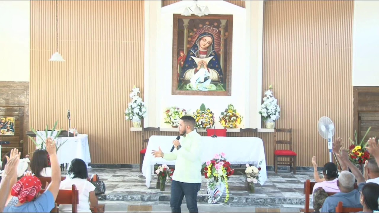 TARDE DE ADORACIÓN Y ALABANZAS .