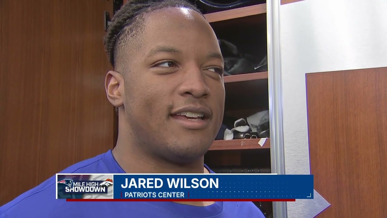 Butch Stearns talks with Patriots as they get ready for the AFC Championship in Denver Boston 25