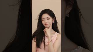 【#刘浩存】眸中盛满希望,未来坚定亦有光。 #liuhaocun