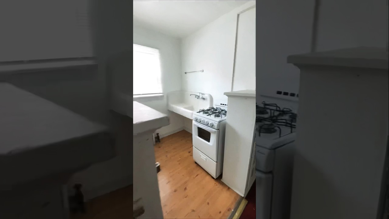 Let’s Tour Another Apartment! #shorts #apartmenthunting #apartments