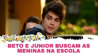Beto e Junior buscam as meninas na escola CHIQUITITAS
