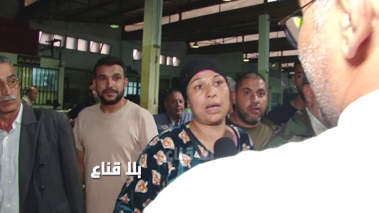 ملكة الكفاح بالكبارية تحرج المسؤولين في سوق الجملة..ورسائل في الصميم لقيس سعيد عالمبااشر !!