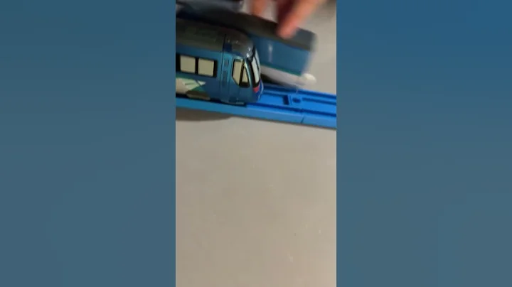 Don’t sit on the train #train #thomasandfriends #memes #funny #animation #flipnote ￼