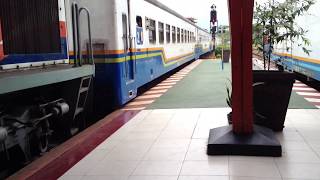 Download lagu 232 Kereta Api Fajar Utama masuk Stasiun Purwokerto