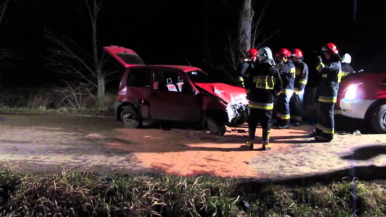 Bronów 03.12.2013r. - Wypadek samochodowy - YouTube
