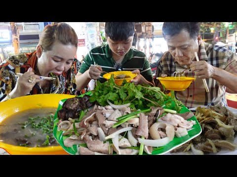 Video Bất ngờ với dĩa LÒNG HEO LUỘC ngay vỉa hè Sài Gòn... - youtube