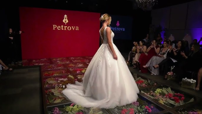 Grife de vestidos de noiva Petrova inaugura em Florianópolis, Especial  Publicitário - Grife Petrova