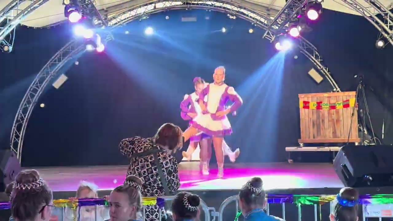 Dansmariekesconcours 2026 bij CV de Dördouwers Weiteveen - gardedans BULTRUTERS TER APEL