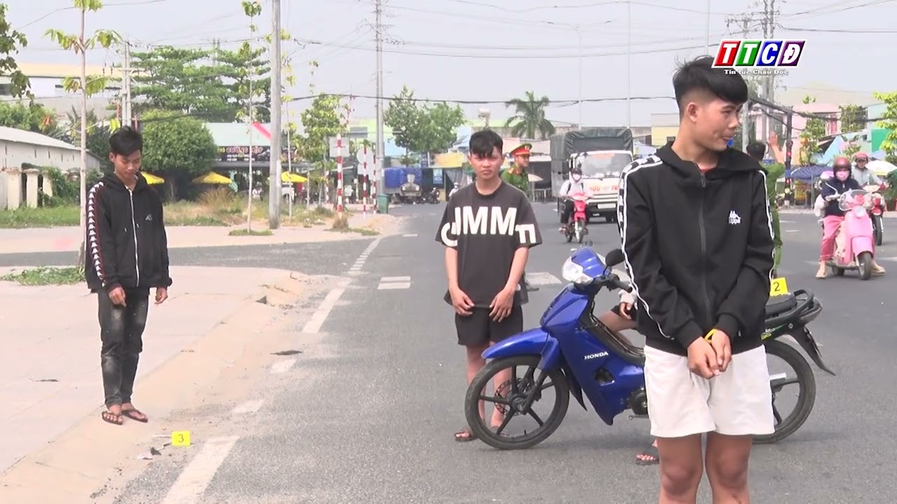 CÔNG AN PHƯỜNG CHÂU ĐỐC ĐIỀU TRA, LÀM RÕ VỤ CỐ Ý GÂY THƯƠNG TÍCH VÀ GÂY RỐI TRẬT TỰ CÔNG CỘNG