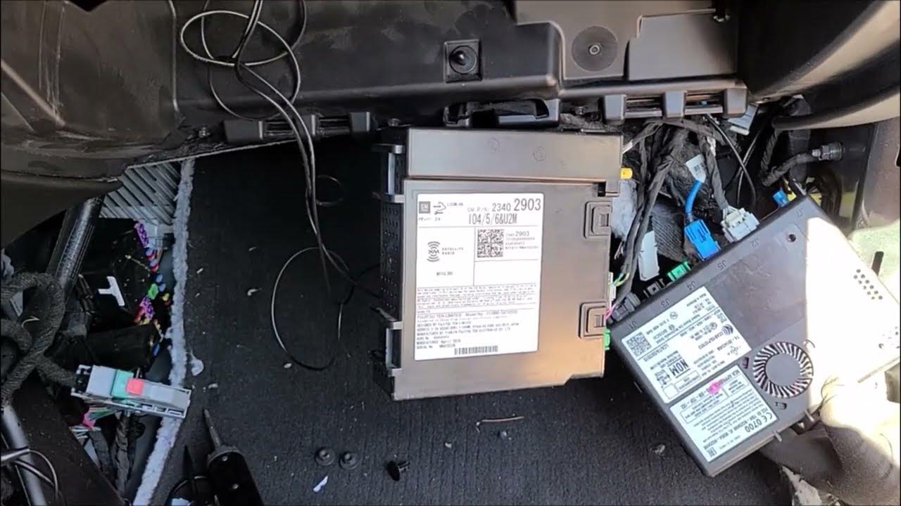 Cadillac XT5 2016 Location of HMI, Tuner, Bluetooth, and Amplifier