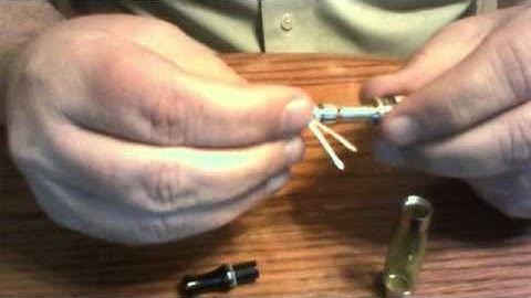 How to replace a coil in a clearomizer.
