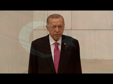 Cumhurbaşkanı Erdoğan, TBMM'de İstiklal Marşı'nı okudu