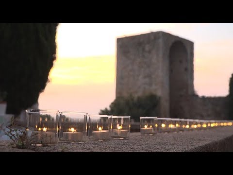 Vídeo: Candelabre Jueu (15 Fotos): Com Es Diu Un Canelobre Per A 7 Espelmes? El Significat Del Ritual Dels Candelers De Set Branques Jueus