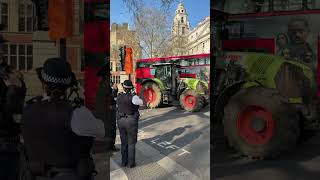 we support our Farmers.! #police #london