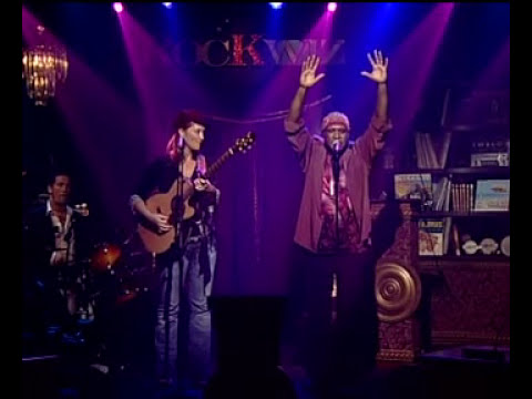 Archie Roach & Sara Storer - From Little Things (Big Things Grow) - Live on RocKwiz