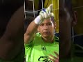 ¡PENAL ATAJADO! 🧤🔥#shorts