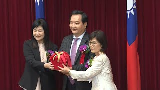 國民黨高市議長曾麗燕涉詐助理費 遭搜索|20210318 公視晚間新聞