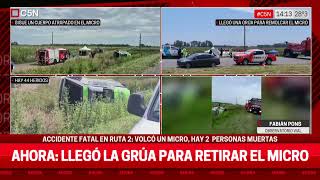 Grave ACCIDENTE en RUTA 2: VOLCÓ un MICRO de MILITANTES