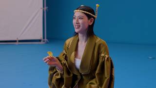 三吉彩花、30代でやりたいことは「スカイダイビング」！？「湖池屋ストロング」新CM &インタビュー&メイキング
