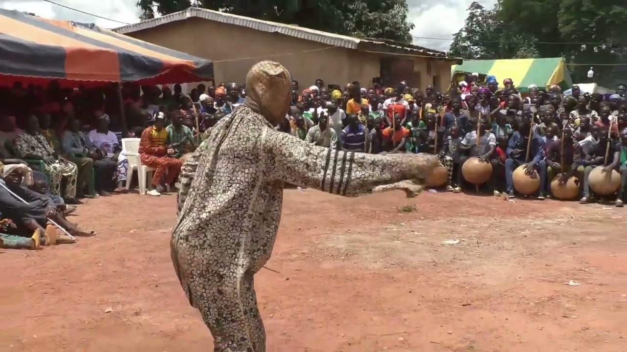BOLOYE DE LATAHA OU LA DANSE DE LA PANTHERE