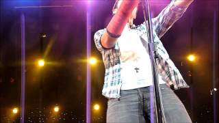 Kris Allen - Seven Nation Army / Shut That Door - 2nd Hershey Show 8/18/13