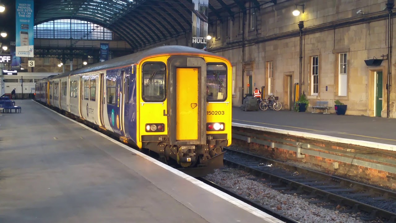 Northern 150203 and 142066 - YouTube