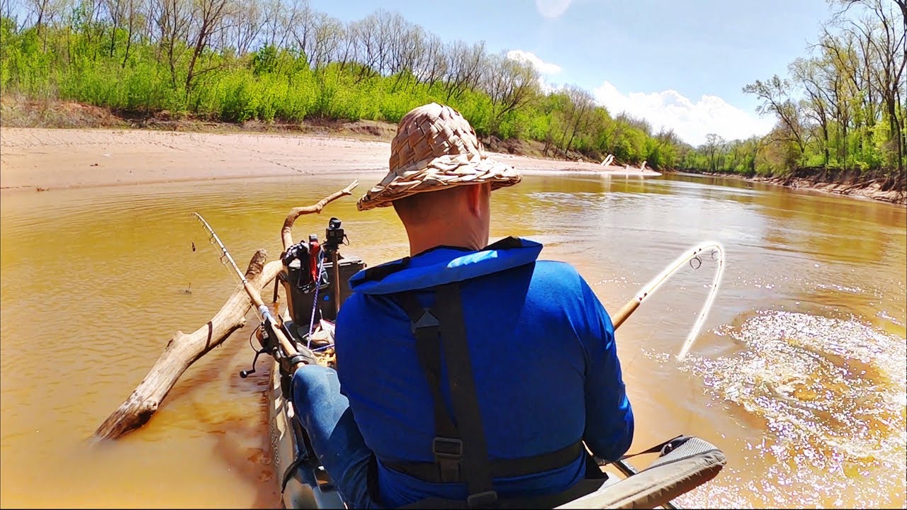 River Fishing for GIANT Cats! (w/ Spencer!)