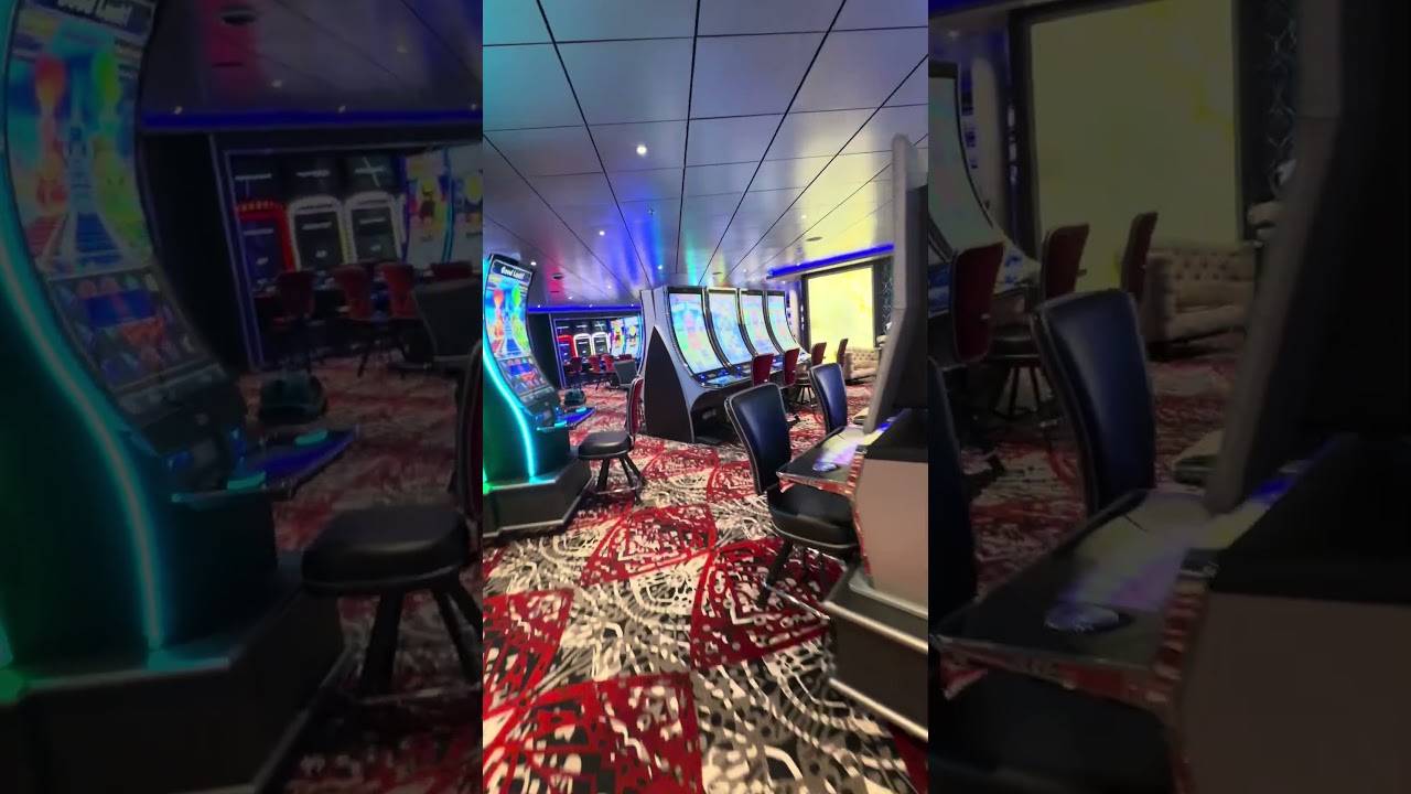 NEW Non-Smoking Casino on Symphony of the Seas! 🎰🛳️💨| Take a Look Inside