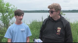 Teens Aid Family In Sinking Boat