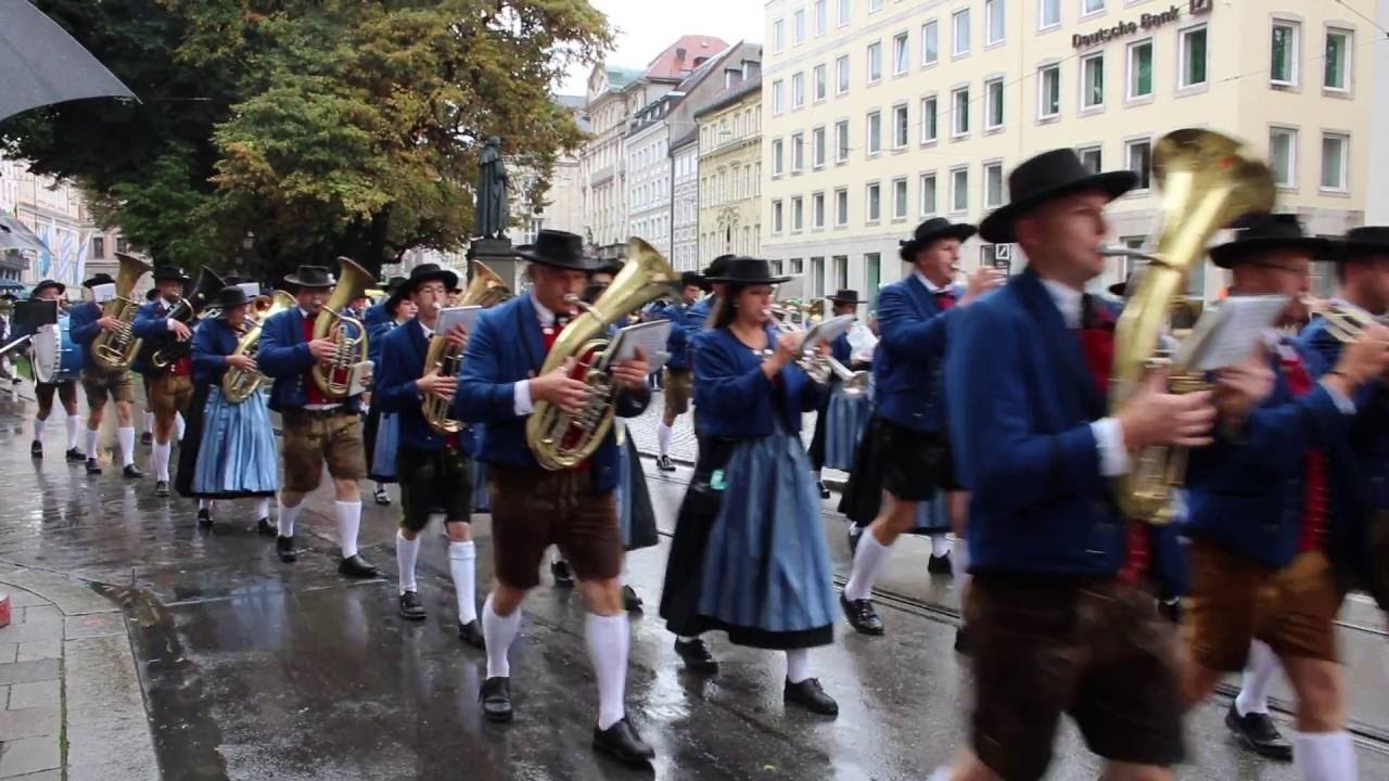Oktoberfest 16 Trachten Und Schutzenzug Im Regen Kurze Impressionen Youtube