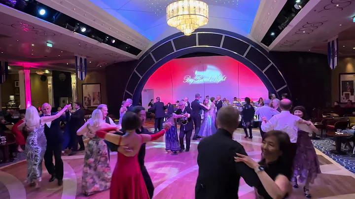 Cunard Queen Mary 2, Big Band Gala Night Opener, a Quickstep