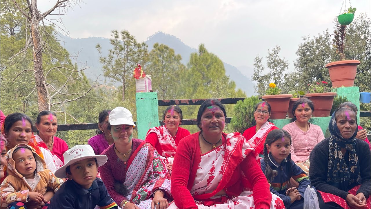 होली का त्यौहार 💕#uttarakhand #holi #nature #love 