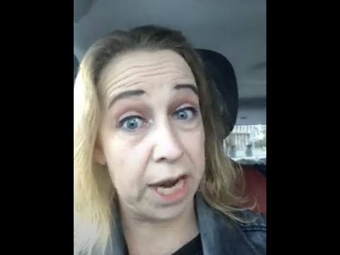 Aso Stephanie betrekt kind bij tokkiegedrag in Kruidvat!