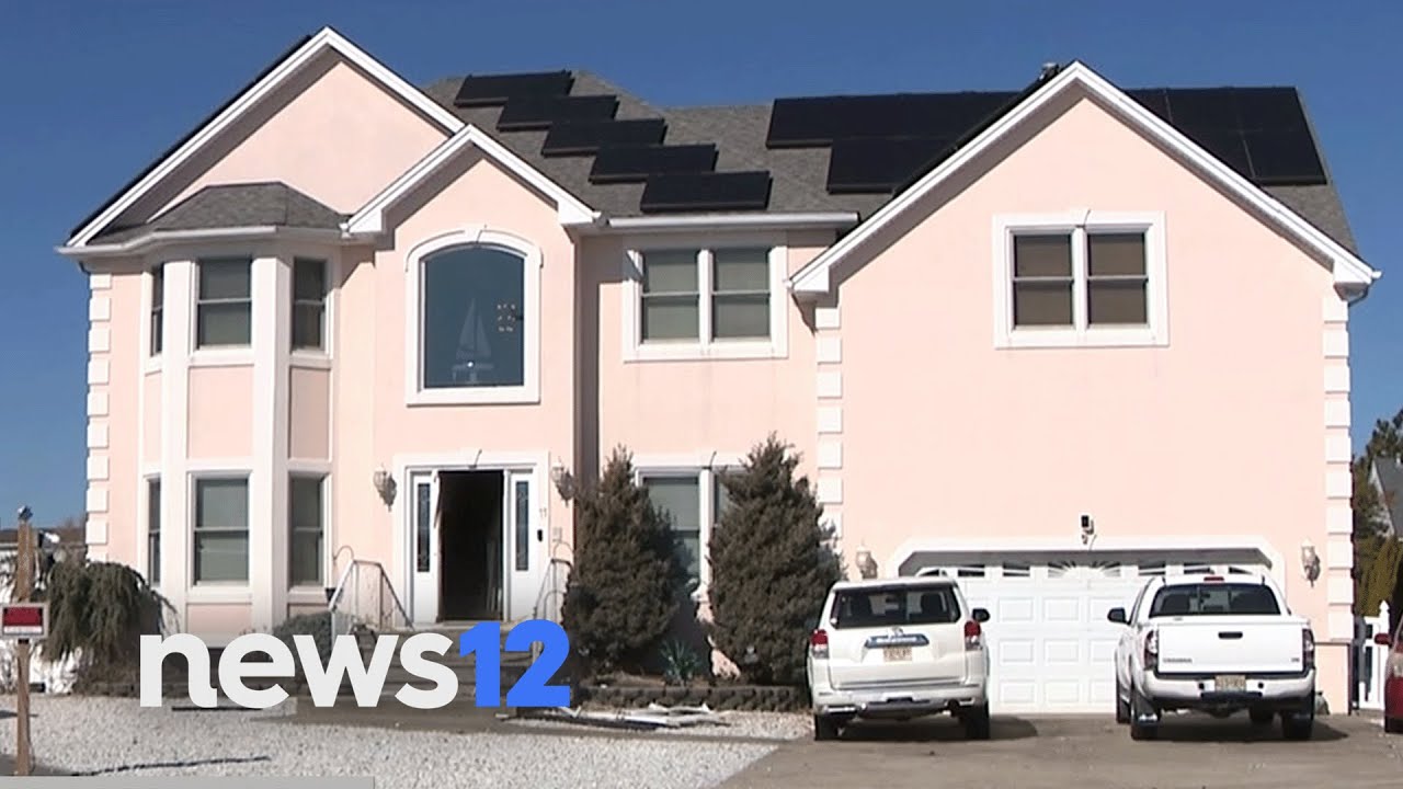 Shooter kills self after standoff in Berkeley Township; 2 neighbors in critical condition  | News 12