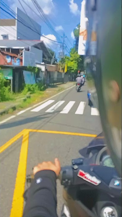 Genggam lah tanganku bersamaku.. 🥰