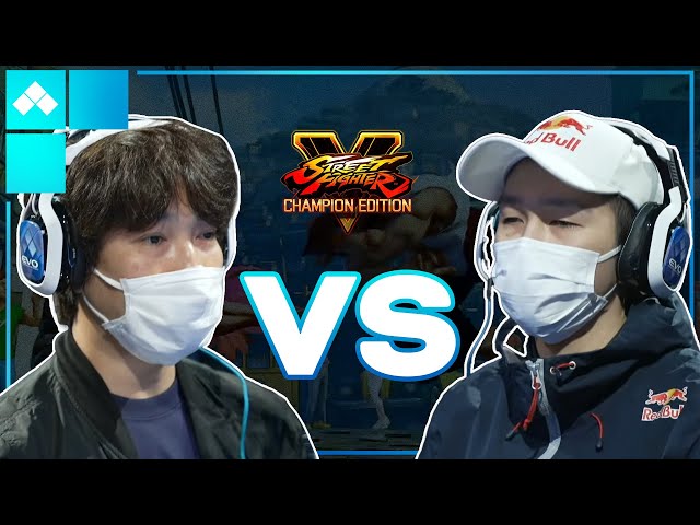 Street Fighter V: Mildom BST Daigo Umehara vs RB Gachikun - Winners Semifinal - EVO 2022