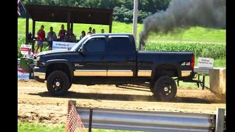Dan's Diesel Performance - Pull-n-Pray 2010 Pullin...