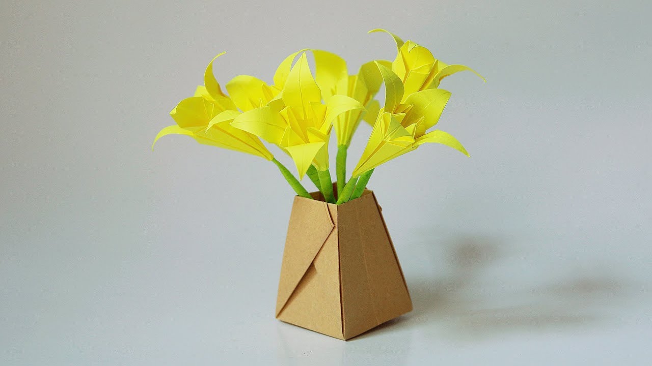 easy origami vase How to make paper flower vase Paper Craft