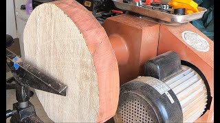 Woodturning a Jarrah Platter