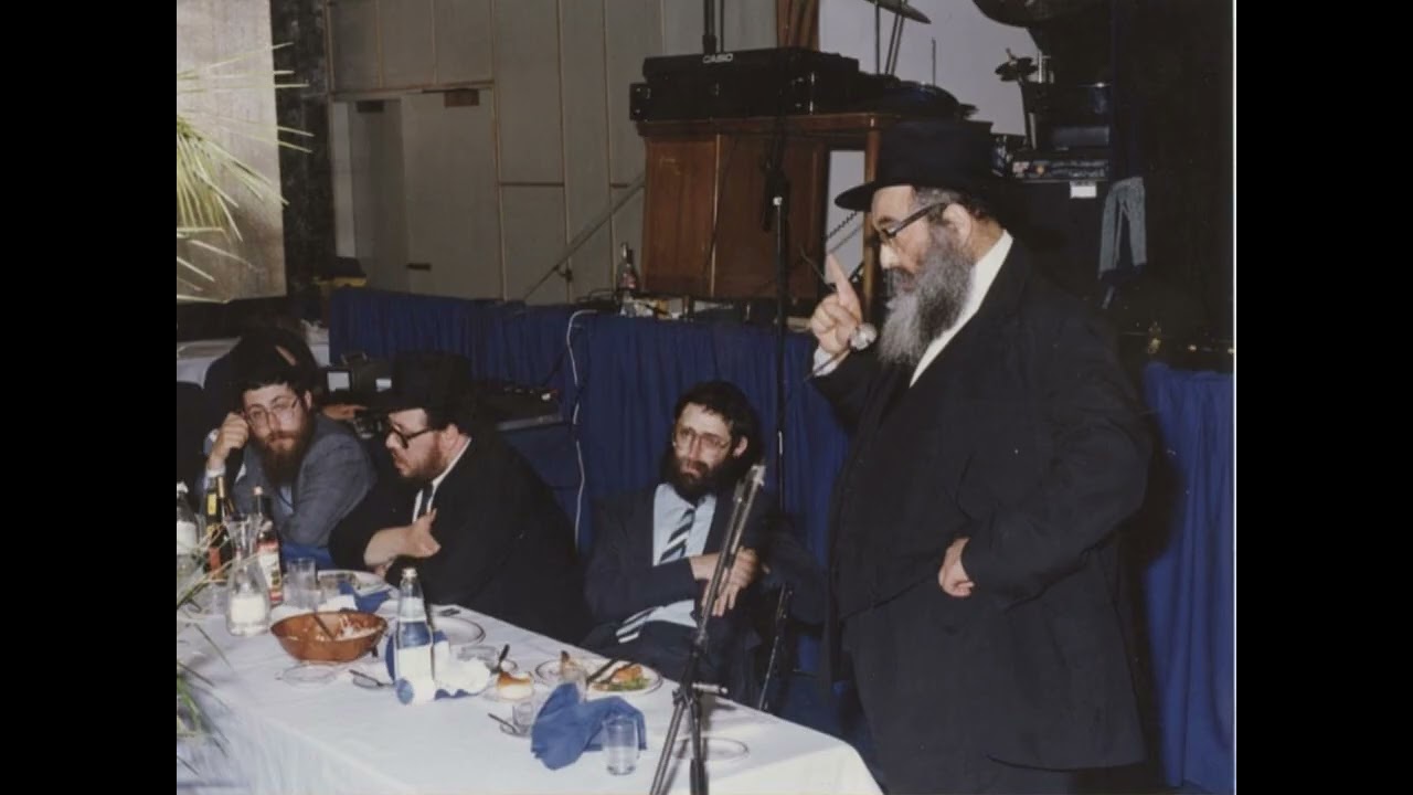R' Yitzchok Dovid Groner Farbrengs: Rosh Chodesh Kislev 5747 in Sydney
