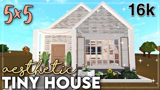 Featured image of post Bloxburg Aesthetic House Small / If you are having a hard time making this, try to change the speed in the settings of the video!