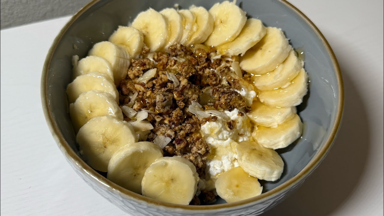 ASMR | Soft & Crunchy Breakfast Bowl ASMR (Eating Sounds)