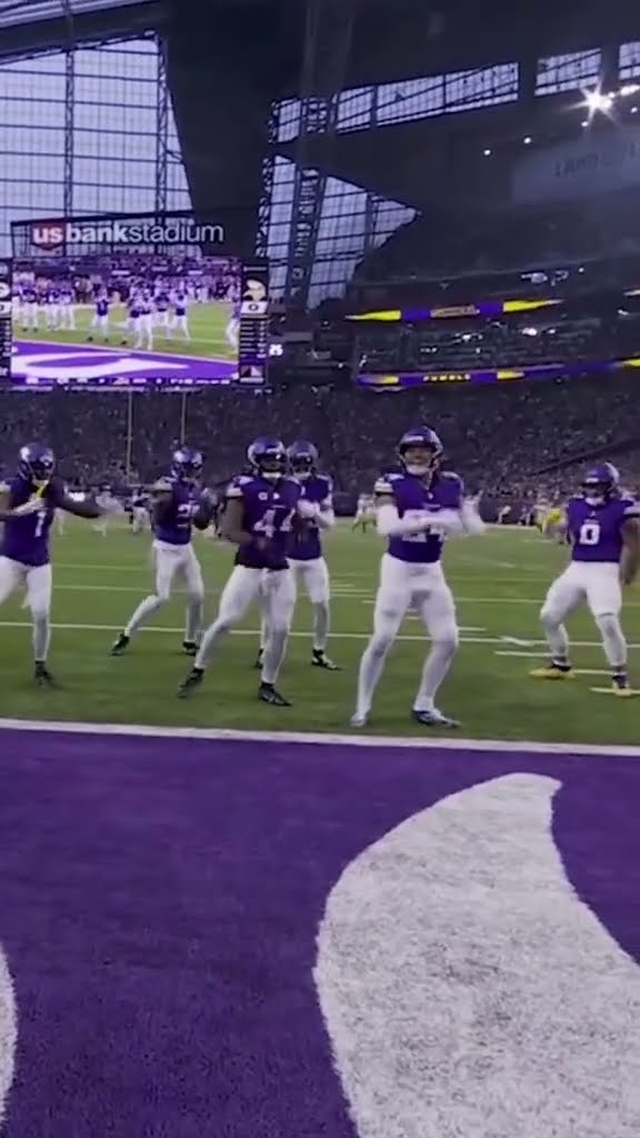 we're all in this togetherrrrrr #minnesota #vikings #nfl