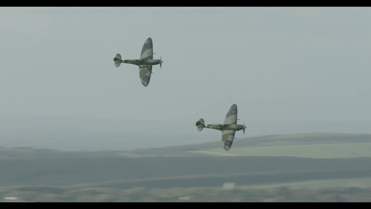 Fly a Spitfire.com Biggin Hill Mk IX & XVI in formation White Cliffs