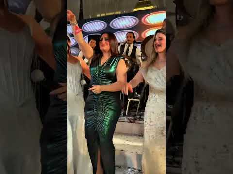 السوبر ستار ي في حفل زفاف بنت سيده الأعمال فطيمه شريف بحضور الاعلاميه القديره ميار الببلاوي