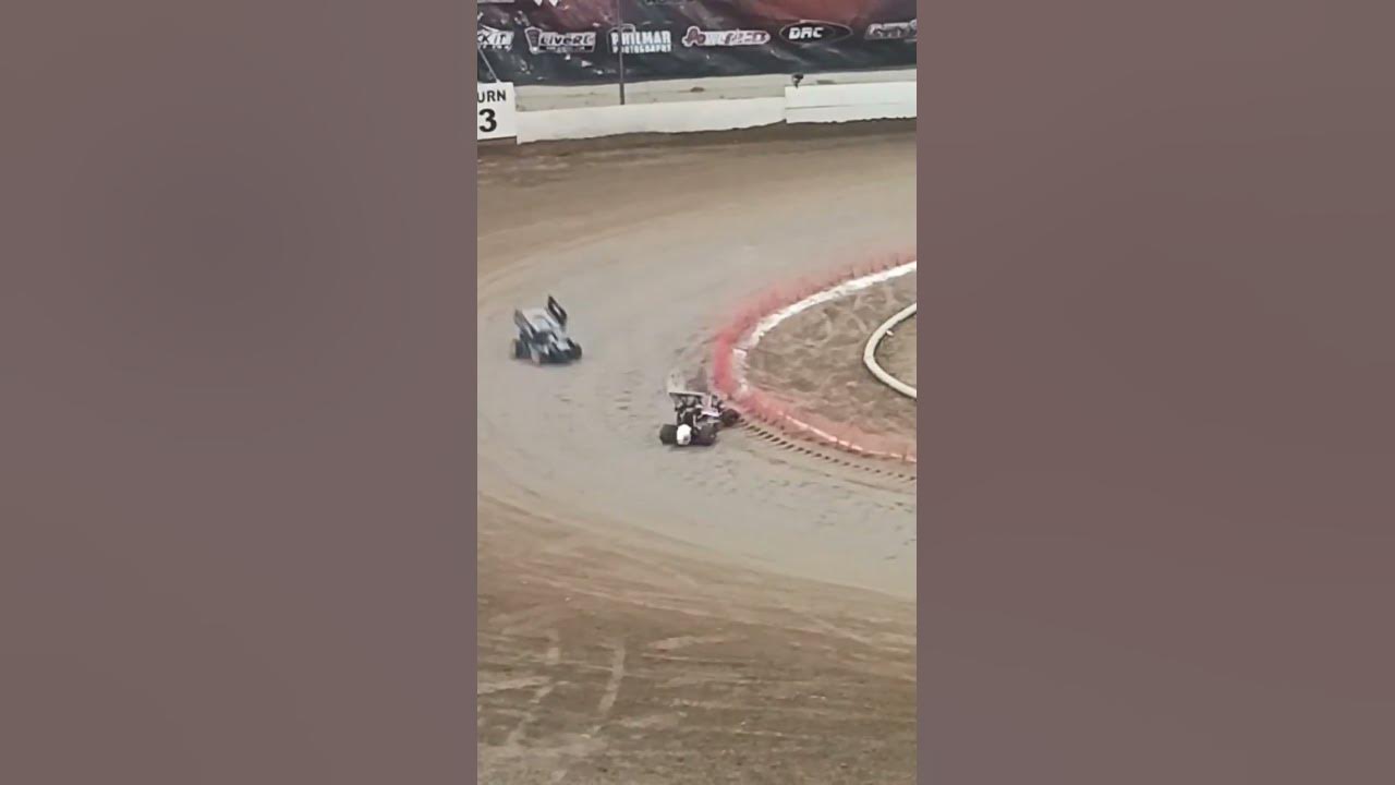 RC CHILI BOWL!! 2024!! sprint car ovalracing !! leader SPINS and CRASHES head on! shorts 