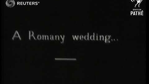 QUIRKY: Romany Wedding Party at Baildon Bradford (1931)